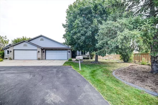 Waunakee, WI 53597,37 Village Homes Drive