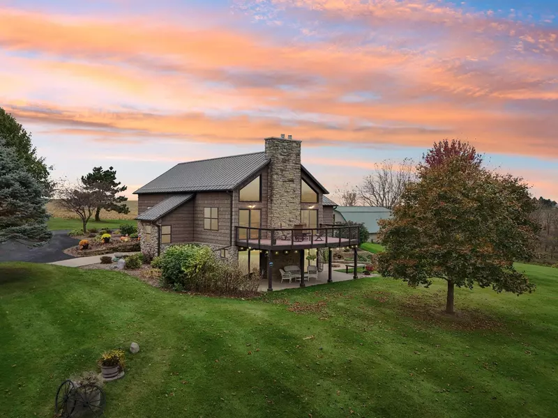 4700 Hazy Lane, Highland, WI 53543