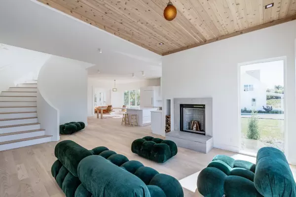 Middleton, WI 53562,4043 Serenbe Street