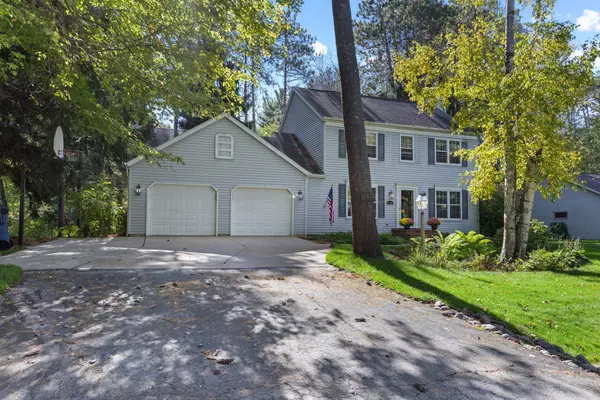 Suamico, WI 54173,1749 Ives Lane