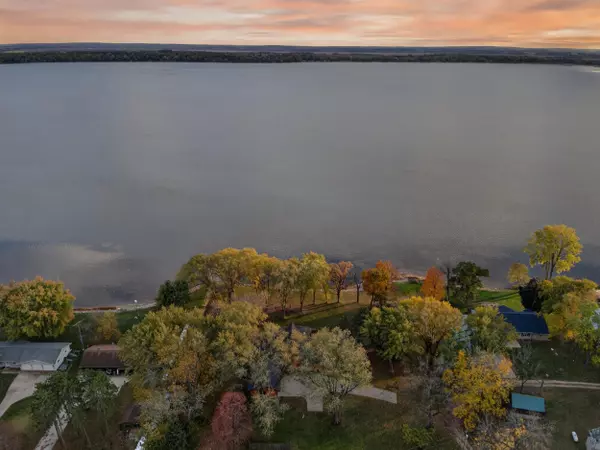 Montello, WI 53949,W913 W Northshore Drive