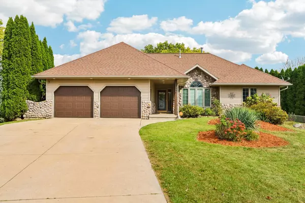 Johnson Creek, WI 53038,306 Hillside Circle