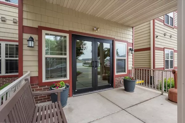 Sun Prairie, WI 53590,1300 School Street #211