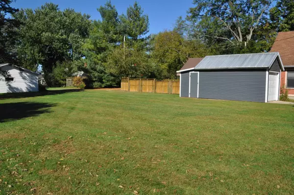 Spring Green, WI 53588,322 & 324 N Cincinnati Street