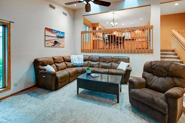 Madison, WI 53704,6 Clarendon Court