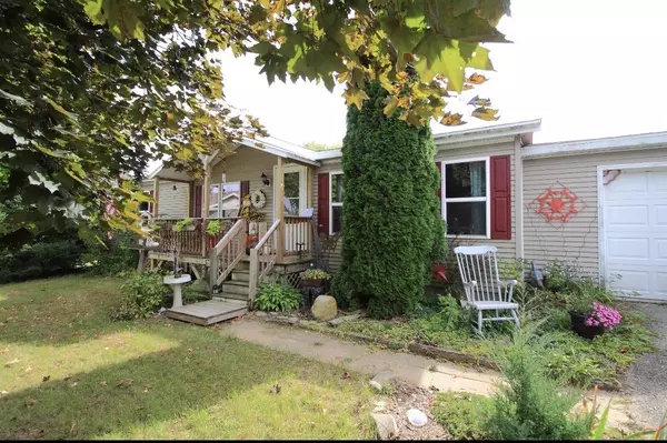 494 Tower Lane, Rio, WI 53960