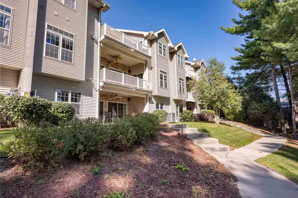 Wisconsin Dells, WI 53965,414 E Hiawatha Drive #103