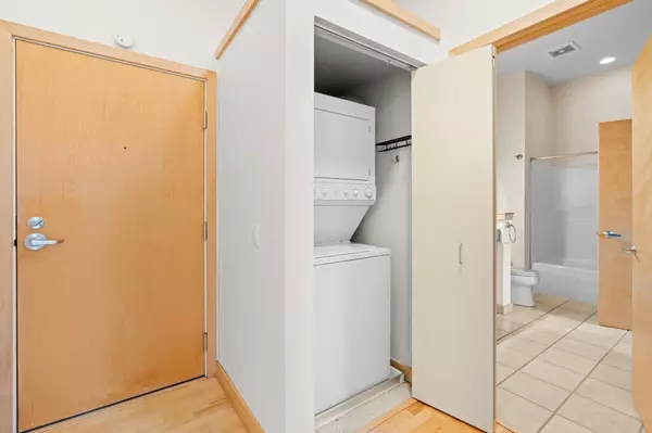 Madison, WI 53703,530 W Doty Street #107