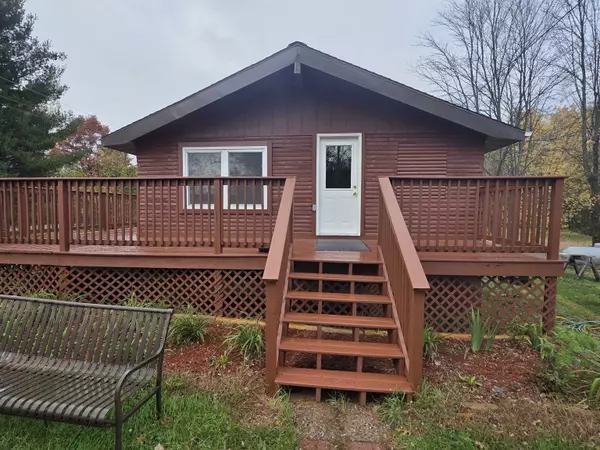 Warrens, WI 54666,7616 Crescent Road