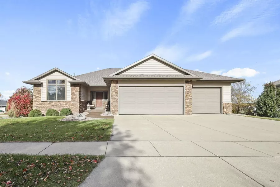 1154 Leslie Drive, Edgerton, WI 53534