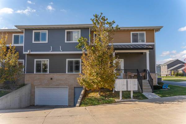 1325 Bunker Hill Drive #3104, Sun Prairie, WI 53590-4704