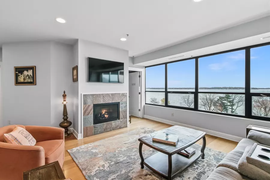 137 E Wilson Street #210, Madison, WI 53703