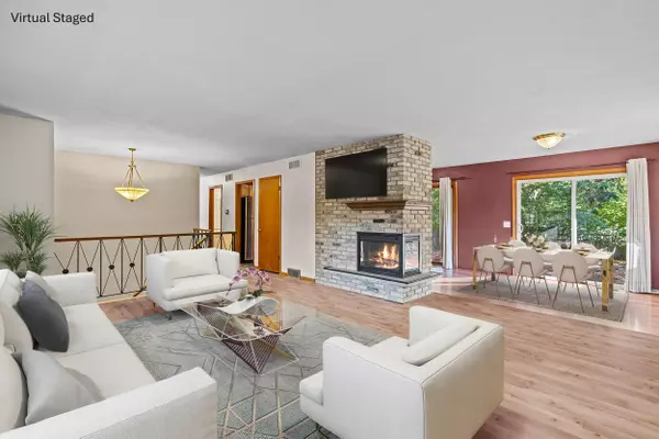 Madison, WI 53705,5 S YELLOWSTONE Drive