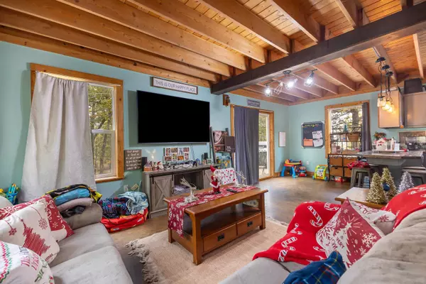 Platteville, WI 53818,19563 Jenkins Lane