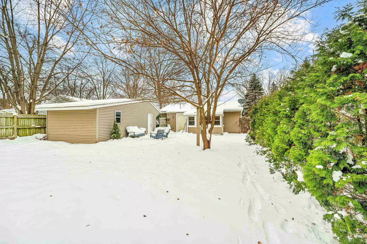 Madison, WI 53713,936 RIDGEWOOD Way