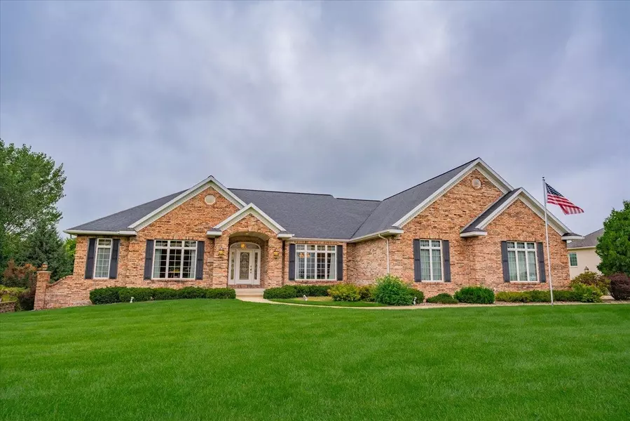 1824 Chadsworth Drive, Sun Prairie, WI 53590