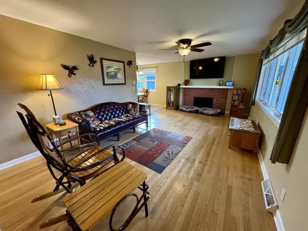 Fennimore, WI 53809,845 Coolidge Street