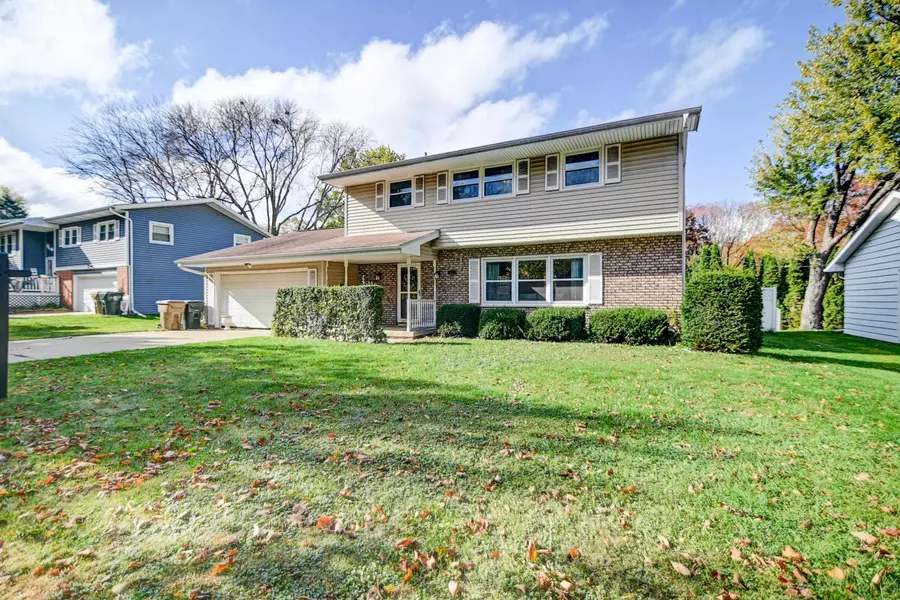 1618 Angel Crest Way, Madison, WI 53716