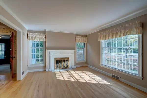 Madison, WI 53711,4206 Manitou Way