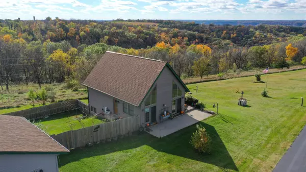 Eastman, WI 54626,61735 Mississippi View Lane