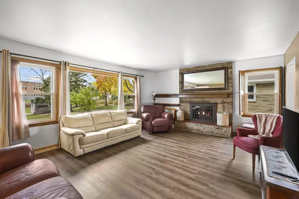 Waunakee, WI 53597,210 Pleasant Drive