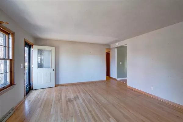 Black Earth, WI 53515,1328 Blue Mounds Street