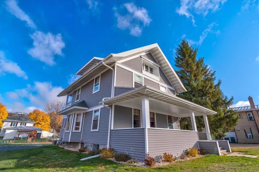 1803 Main Street, Cross Plains, WI 53528