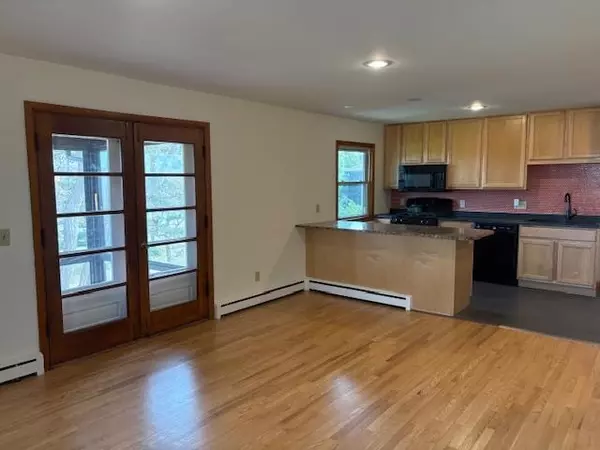 Madison, WI 53711,4314 Nakoma Road #4