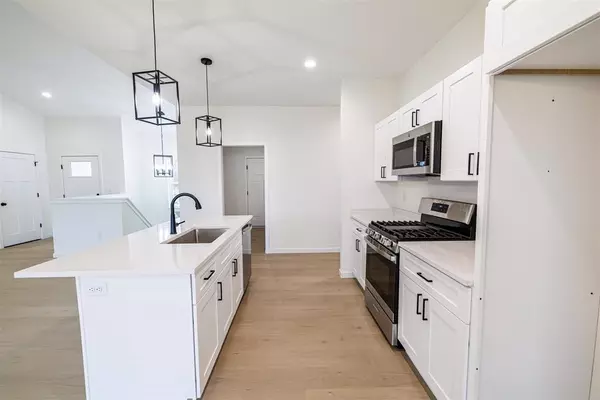 Orfordville, WI 53576,502 Ridge Court