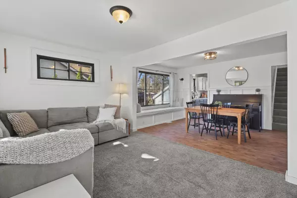 Portage, WI 53901,219 E Howard Street