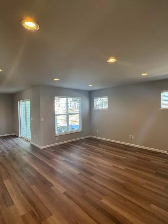 Madison, WI 53718,2167 Autumn Lake Parkway