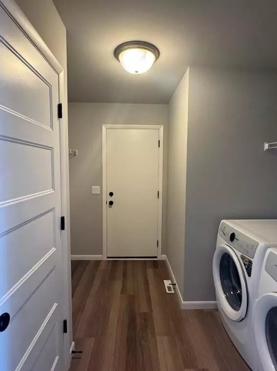 Madison, WI 53718,2167 Autumn Lake Parkway