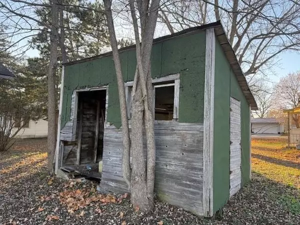 Avoca, WI 53506,103 S 6th Street