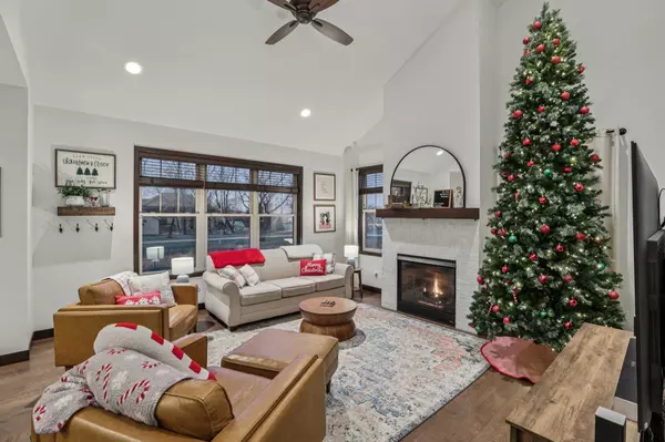 Cambridge, WI 53523,704 Vineyard Drive