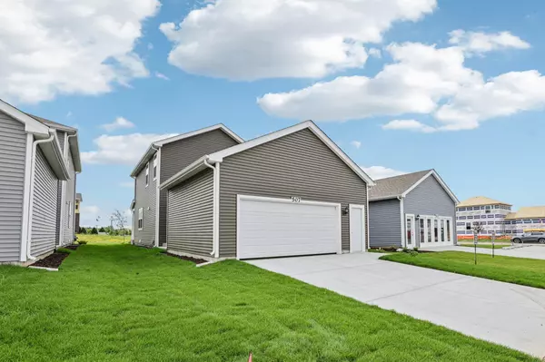 Stoughton, WI 53589,525 Oak Opening Drive