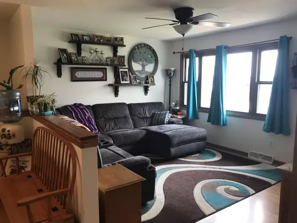 Waterloo, WI 53594,985 Lum Avenue