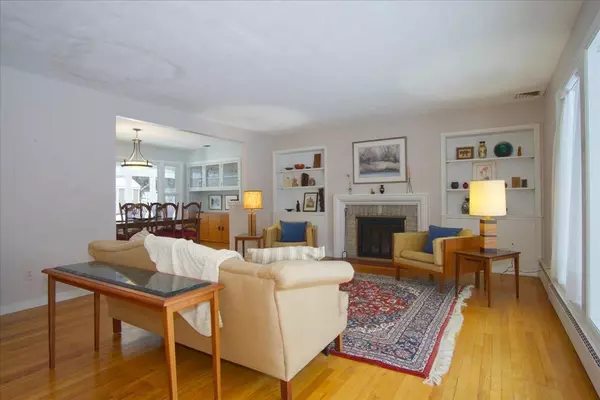 Madison, WI 53704,805 Kings Way