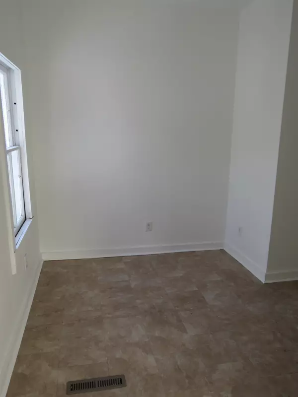 Berlin, WI 54923-0000,163 W Moore Street