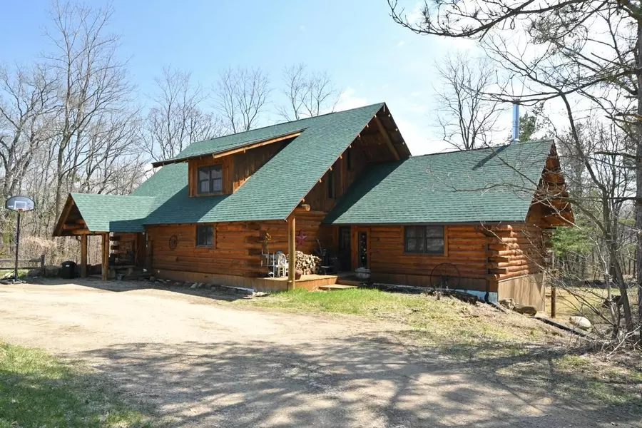 N6270 County Road B, Westfield, WI 53964