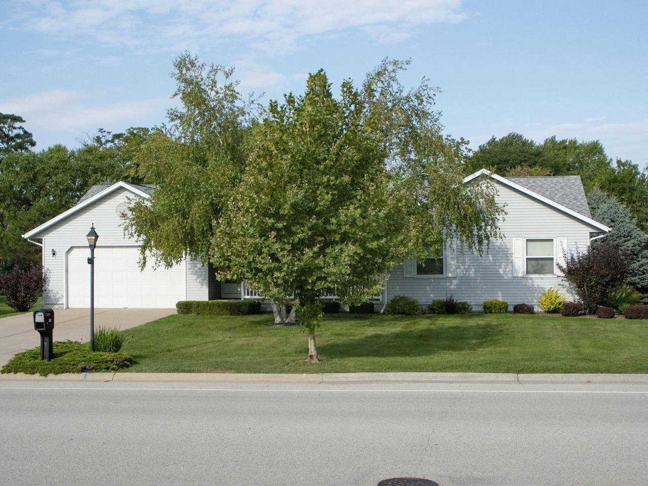 616 Carriage Drive, Watertown, WI 53098