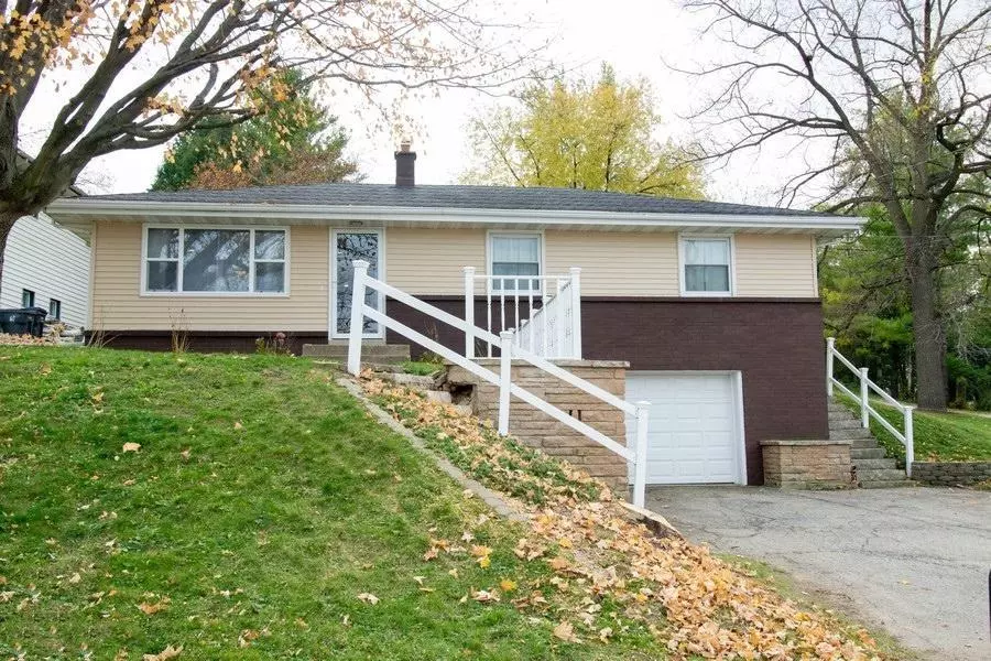 45 Turner St, Mayville, WI 53050