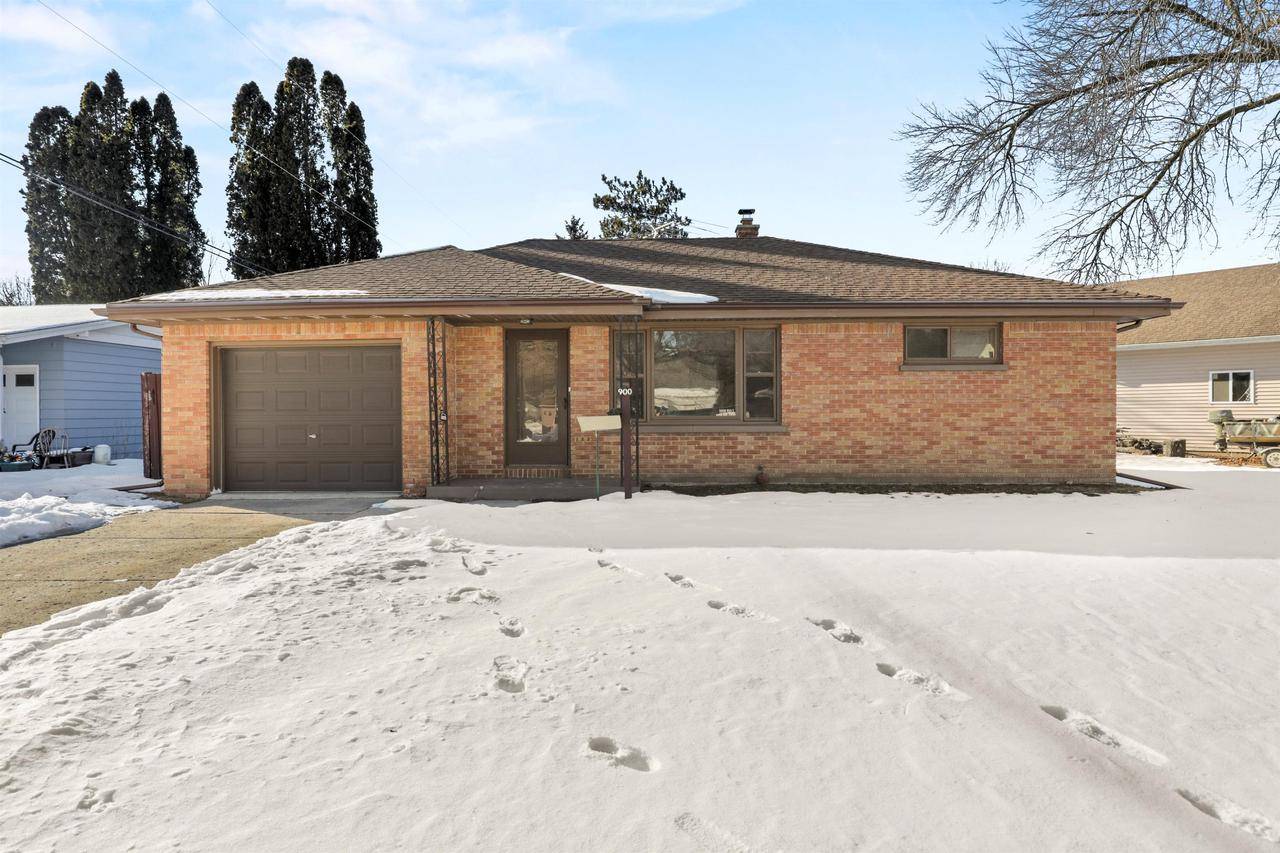 Beaver Dam, WI 53916,900 De Clark Street