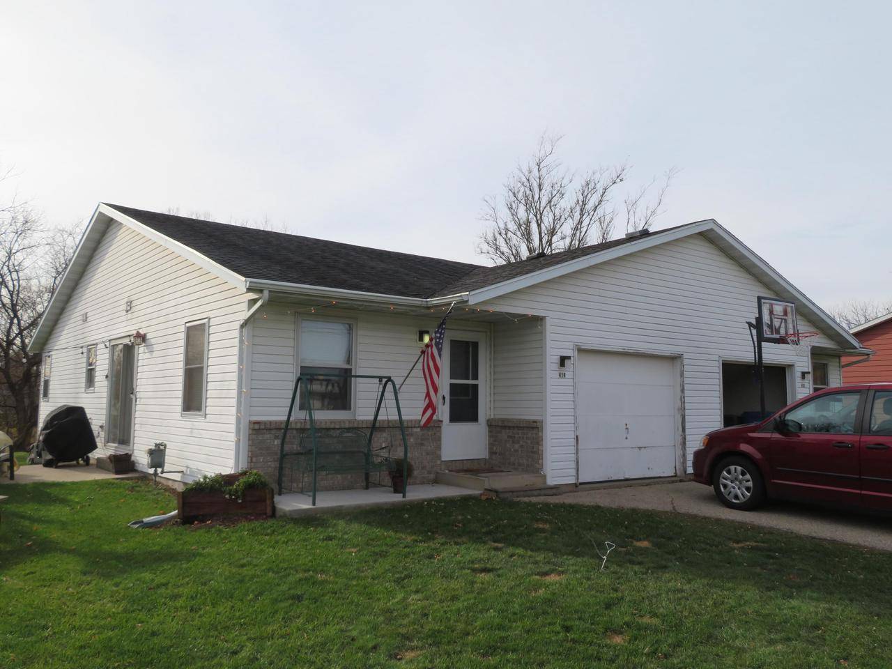 412 S Concord #414, Watertown, WI 53094