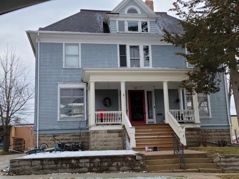 411 E Walnut St, Horicon, WI 53032