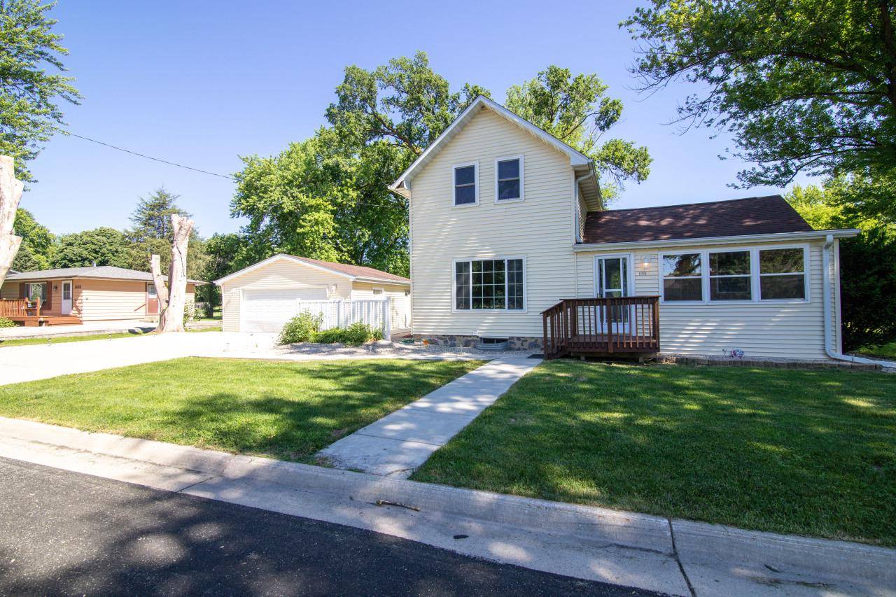 Watertown, WI 53098,1100 Doris ST