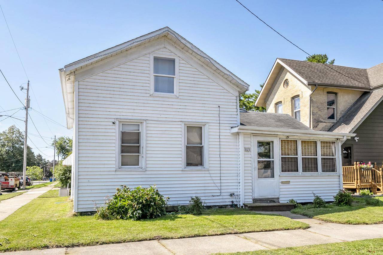Watertown, WI 53094,613 Dodge Street