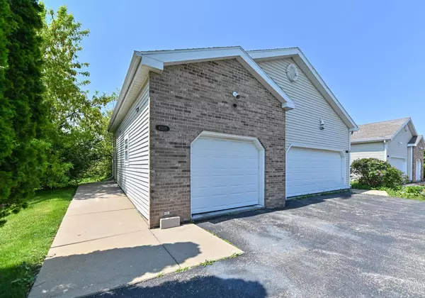 420 Autumn Drive #D, Delavan, WI 53115