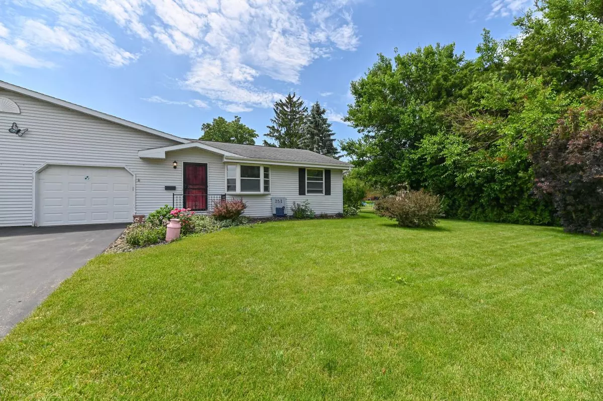 Elkhorn, WI 53121,251 E 3rd Avenue