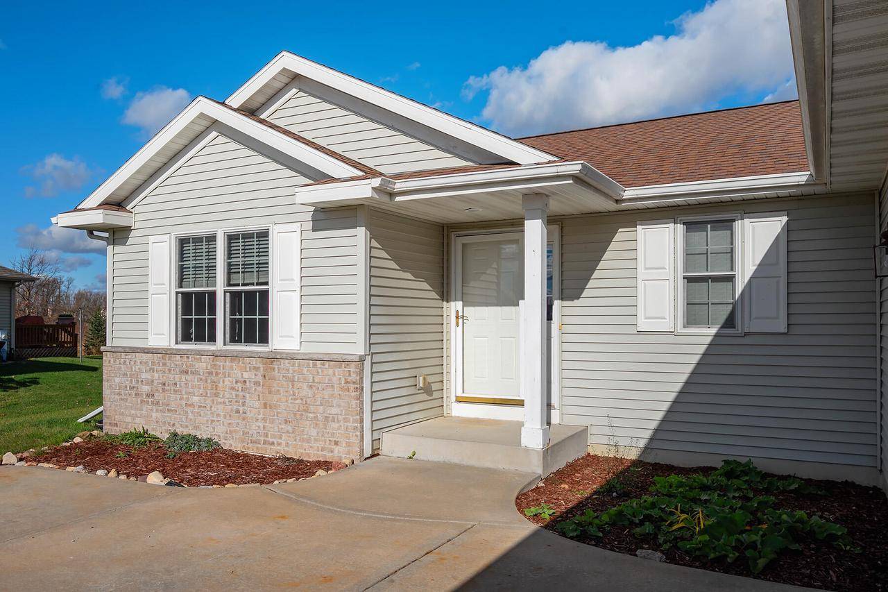 Ixonia, WI 53036,N8020 Woodland Court