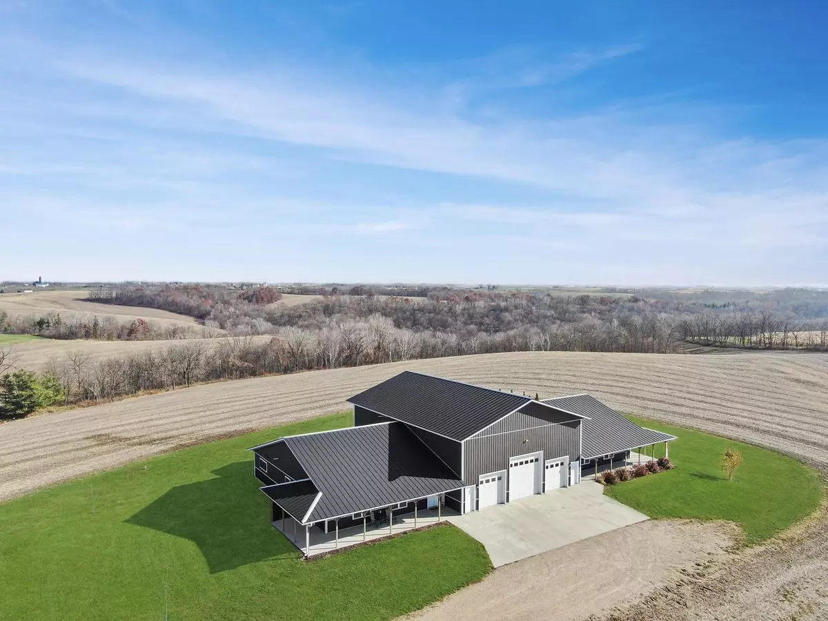 Genoa, WI 54632,E3161 State Highway 56